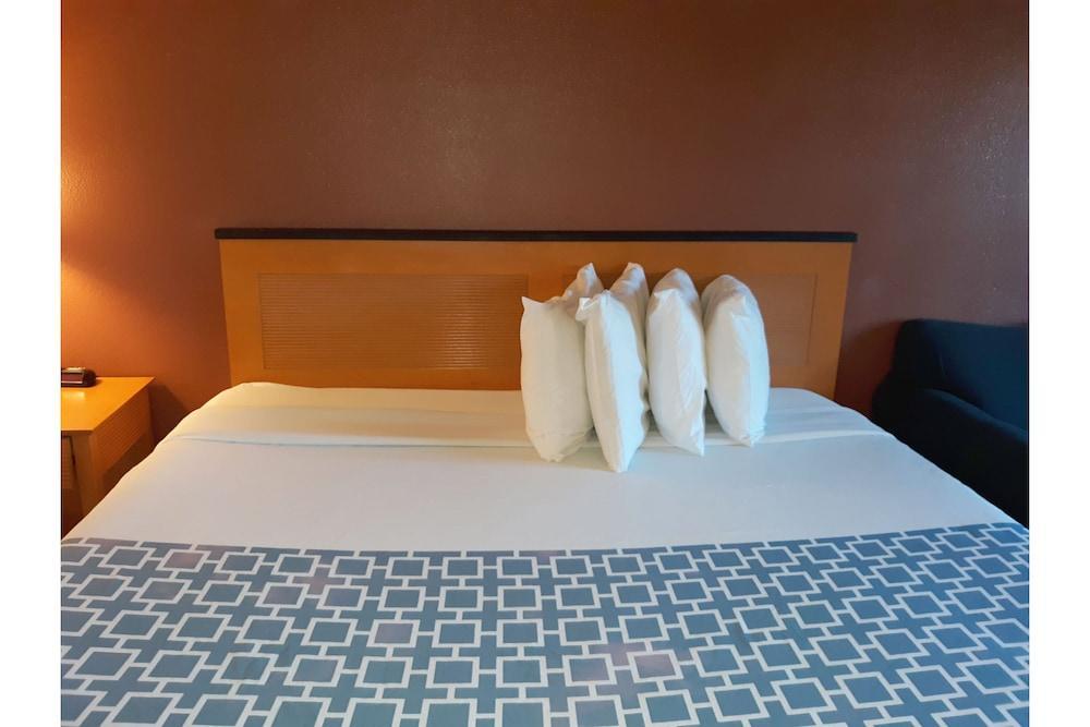 Oyo Hotel Chehalis I-5 South ภายนอก รูปภาพ