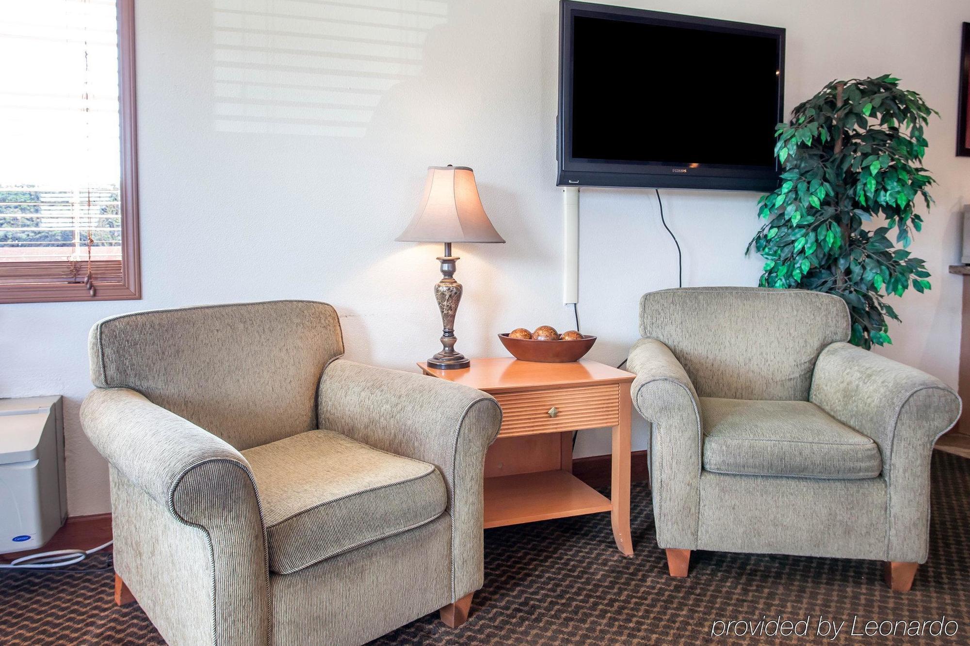 Oyo Hotel Chehalis I-5 South ภายนอก รูปภาพ