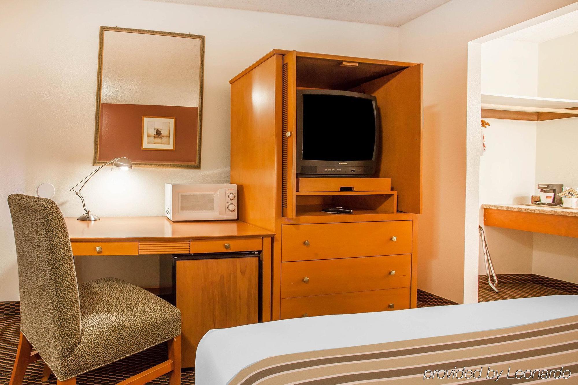 Oyo Hotel Chehalis I-5 South ภายนอก รูปภาพ